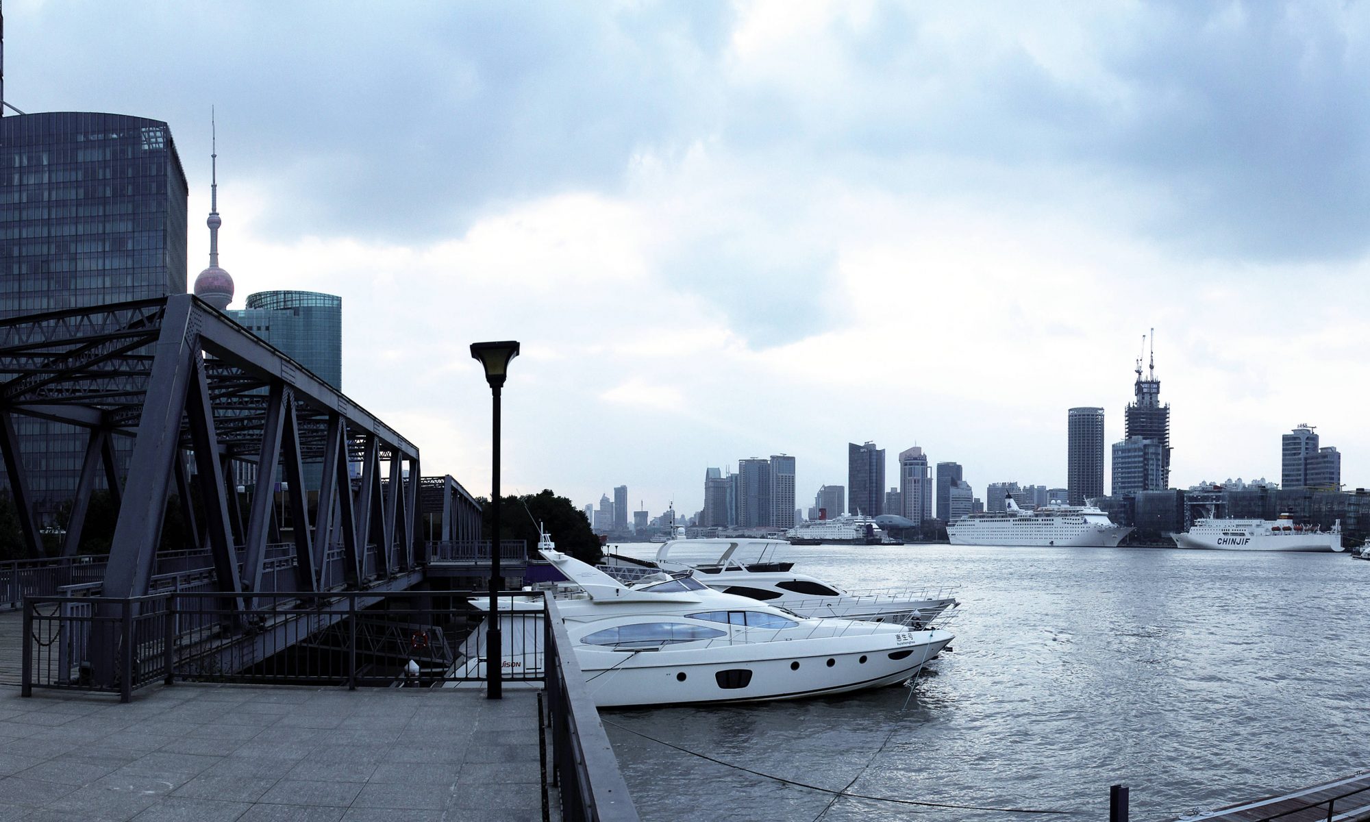 上海大都会游艇有限公司